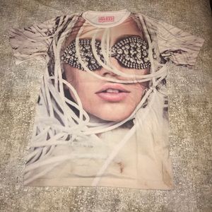Lady Gaga concert tee shirt
